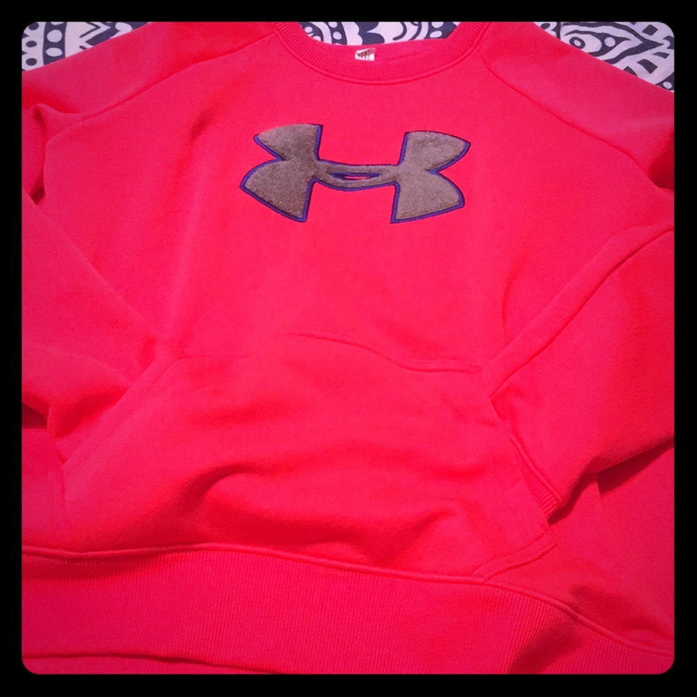 Under armor sweatshirt